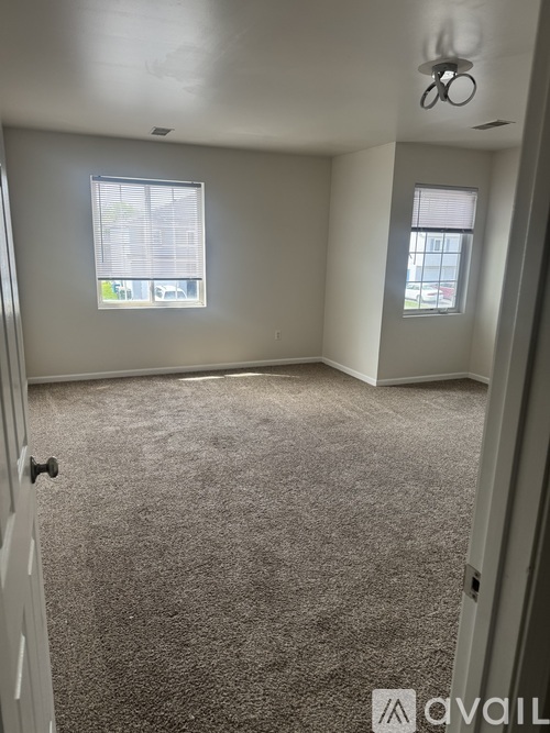 2364 Cherry Tree Ln 2 Beds Single Family Home for Rent - Photo gallery 3