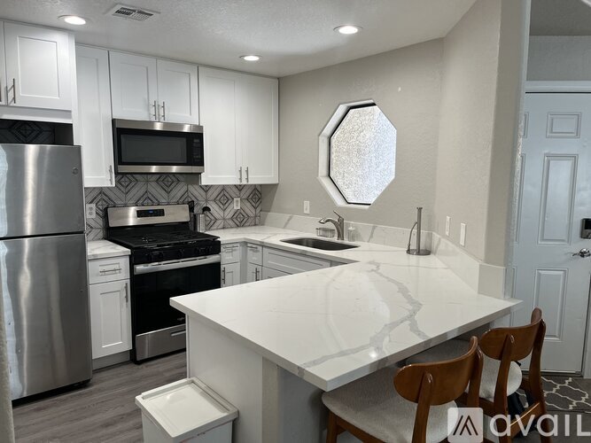 5044 South Rainbow Boulevard 3 Beds Condo for Rent - Photo gallery 4