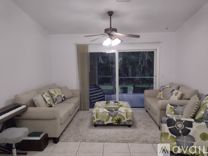 5490 Thomas St 2 Beds Apartment for Rent - Photo gallery 3