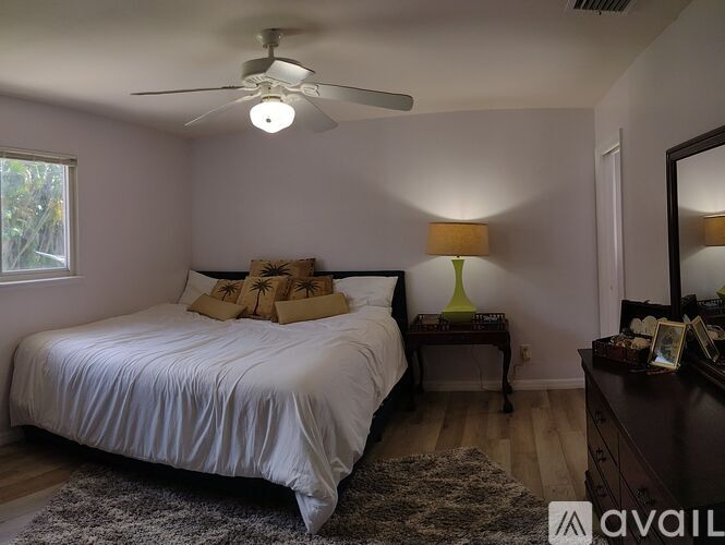 5490 Thomas St 2 Beds Apartment for Rent - Photo gallery 4