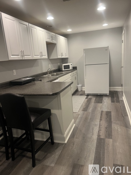 707 St Catherine Ct 1 Apartment for Rent - Photo gallery 4