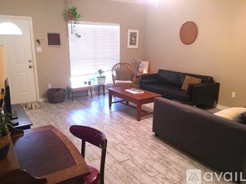 Pleasant Oaks Dr 2 Beds Apartment for Rent