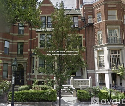 A building with the text "Atlantic Realty Consultants" on it.
