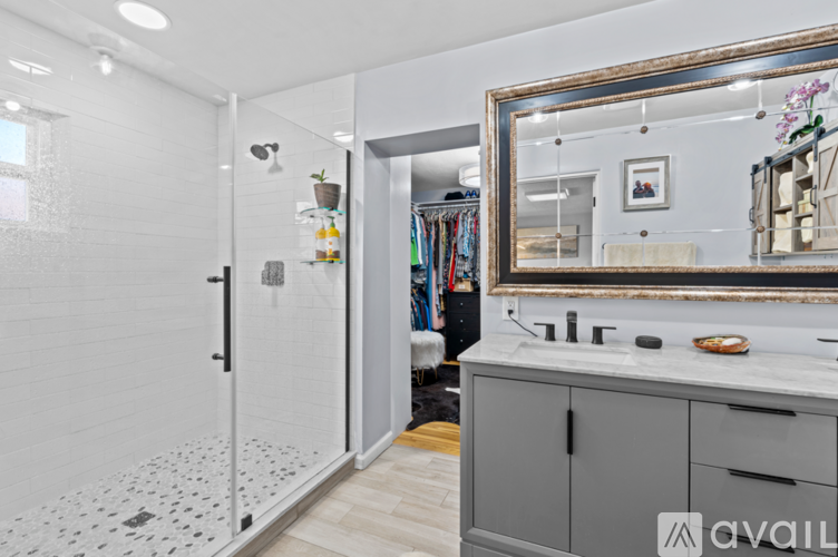 4908 Burton Ave SE 1 Apartment for Rent - Photo gallery 5