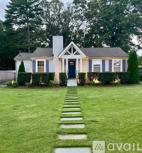 32 Potomac Avenue 2 Beds Apartment for Rent