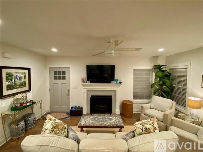 32 Potomac Avenue 2 Beds Single Family Home for Rent - Photo gallery 3