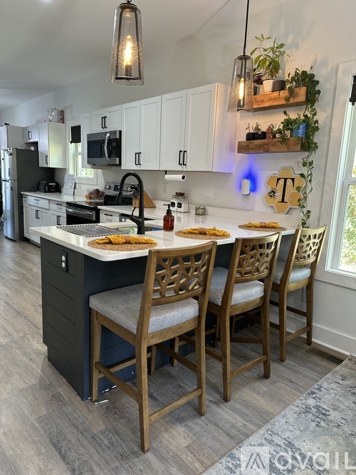 505 Washington Street 3 Beds Single Family Home for Rent - Photo gallery 4