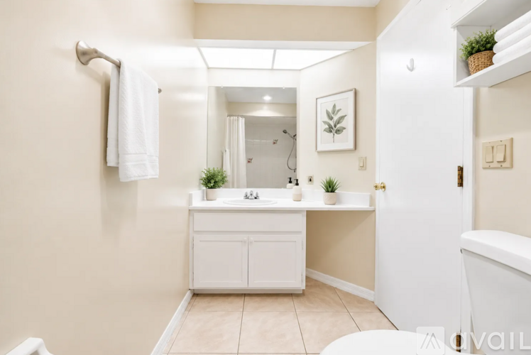 1203 Saxony Circle 2 Beds Townhouse for Rent - Photo gallery 3