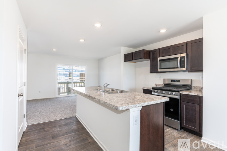 2131 Sassafras Wy 2 Beds Apartment for Rent - Photo gallery 2