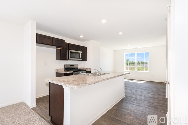 2131 Sassafras Wy 2 Beds Apartment for Rent - Photo gallery 3
