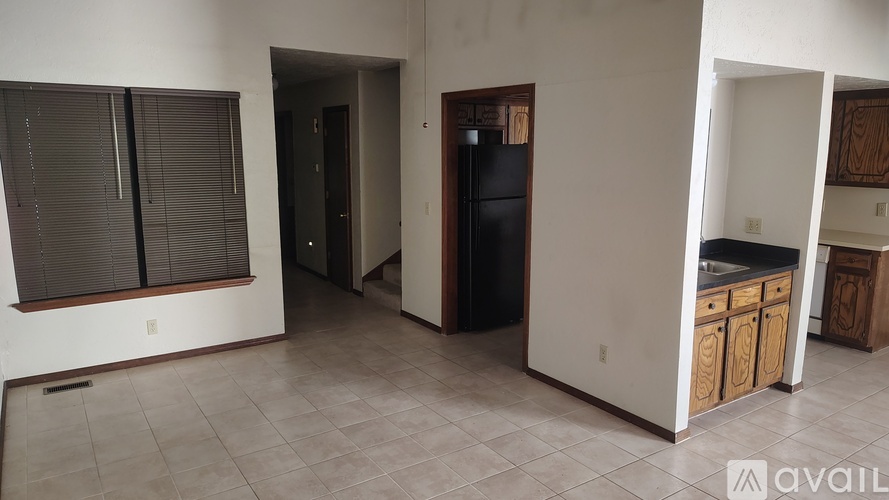 829 Northwest 111th Street 2 Beds Single Family Home for Rent - Photo gallery 5