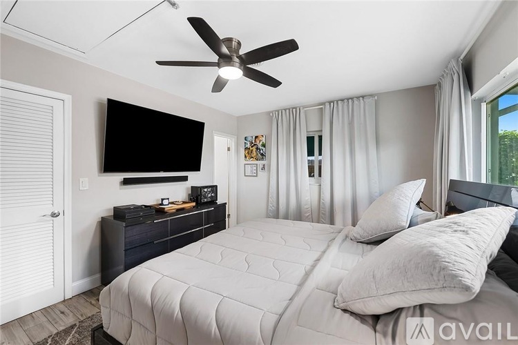 914 Orange Isle 2 Beds Condo for Rent - Photo gallery 5