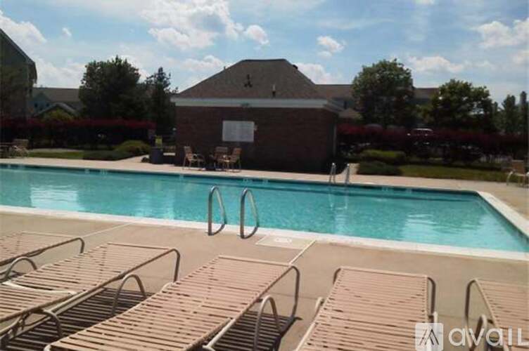 33 Sentinel Rd 3 Beds Townhouse for Rent - Photo gallery 2
