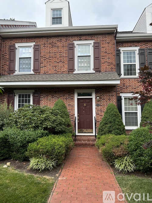 33 Sentinel Rd 3 Beds Townhouse for Rent - Photo gallery 3