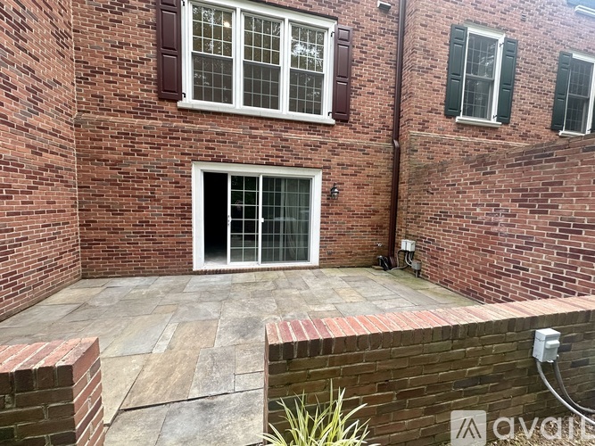 33 Sentinel Rd 3 Beds Townhouse for Rent - Photo gallery 4