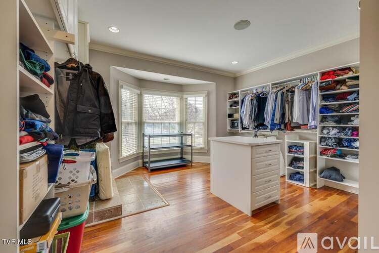 130 Sun Chase Ct 5 Beds Single Family Home for Rent - Photo gallery 3