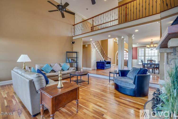 130 Sun Chase Ct 5 Beds Single Family Home for Rent - Photo gallery 4