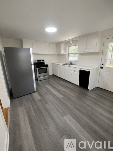 93 E Main St 2 Beds Townhouse for Rent - Photo gallery 3