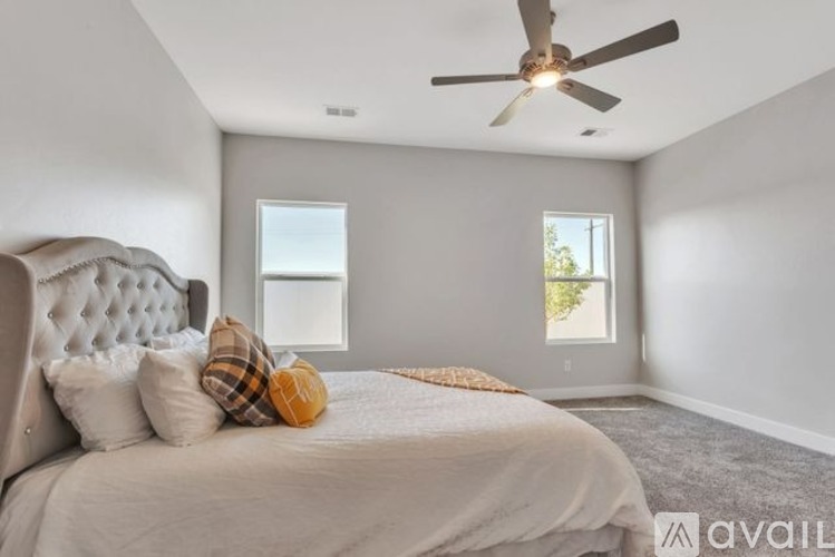 3309 Pyrus St 3 Beds Apartment for Rent - Photo gallery 2