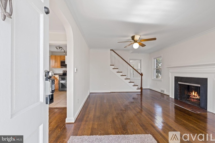 3744 Camden Street Southeast 3 Beds Single Family Home for Rent - Photo gallery 2
