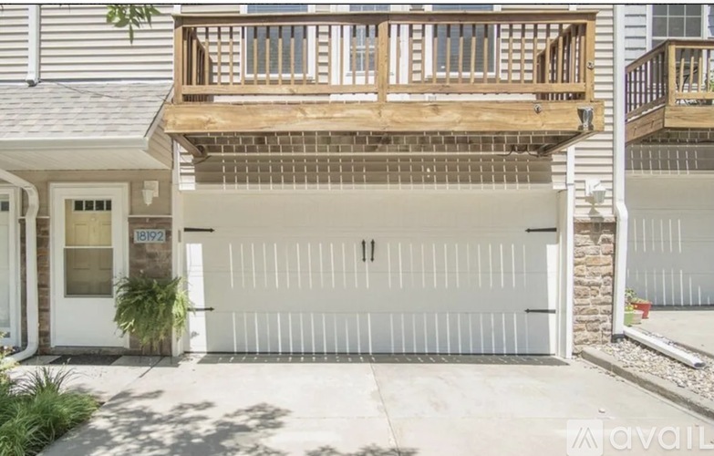 18192 Hayes Court 2 Beds Townhouse for Rent - Photo gallery 2
