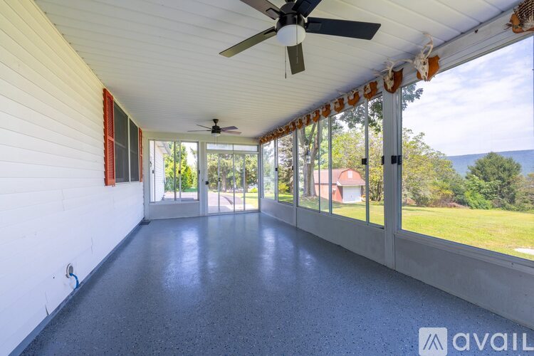 3250 Vista Drive 4 Beds Single Family Home for Rent - Photo gallery 3
