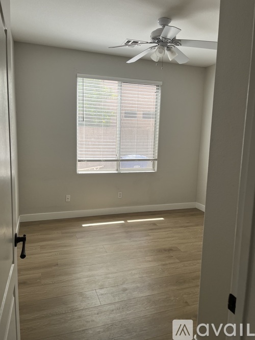 1383 West Spruce Drive 4 Beds Single Family Home for Rent - Photo gallery 4