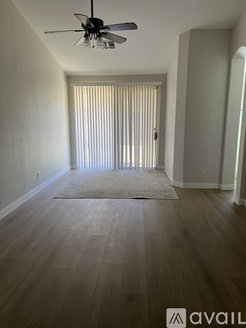 1383 West Spruce Drive 4 Beds Single Family Home for Rent - Photo gallery 5