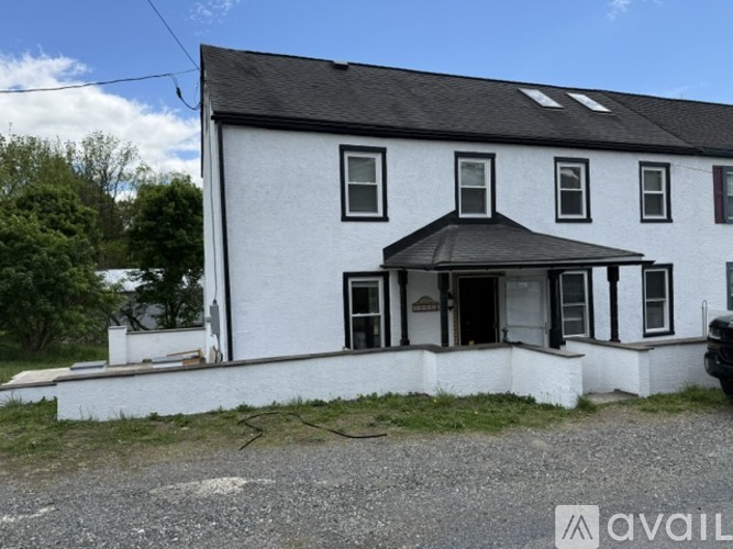 1008 Reading Avenue 3 Beds Single Family Home for Rent - Photo gallery 1