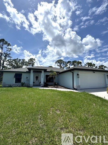 225 Overbrook Street 3 Beds Apartment for Rent