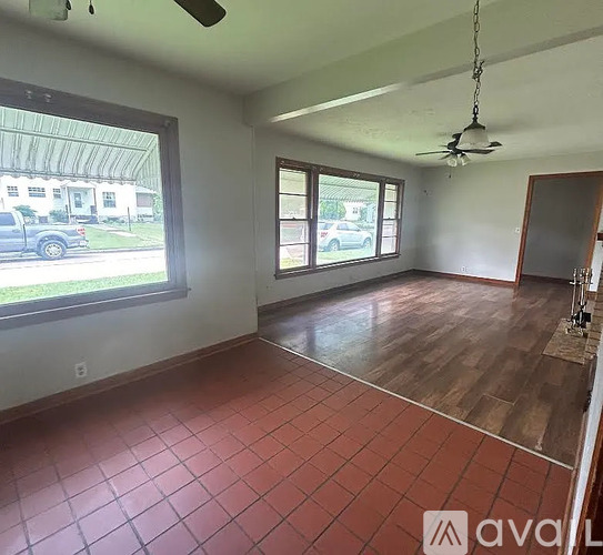 417 W Claflin Ave 3 Beds Single Family Home for Rent - Photo gallery 3