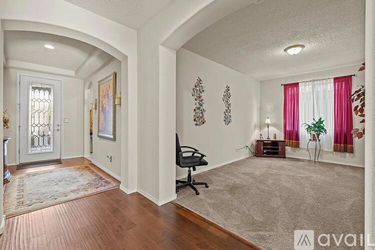 Redondo Peak Dr NW 3 Beds Single Family Home for Rent - Photo gallery 4