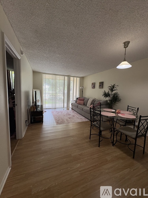 9340 Lagoon Place 1 Apartment for Rent - Photo gallery 3