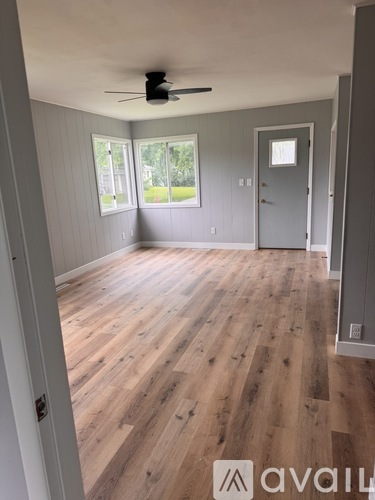 411 Carroll St 2 Beds Single Family Home for Rent - Photo gallery 4