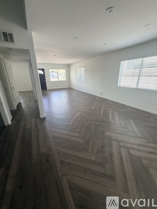908 E Coronado Rd 4 Beds Single Family Home for Rent - Photo gallery 4