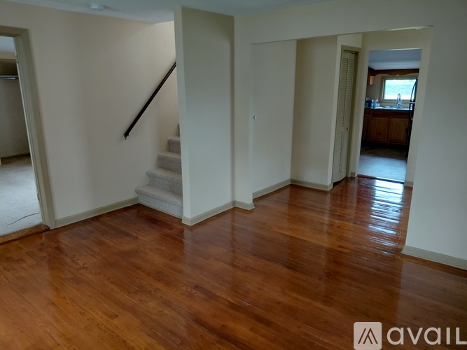 11 Delhi St 2 Beds Single Family Home for Rent - Photo gallery 4