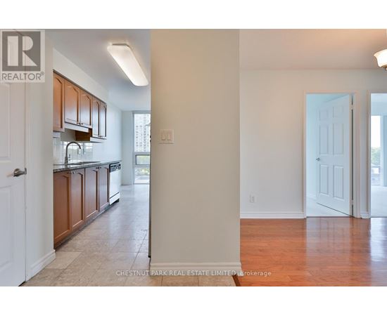 720 - 35 HOLLYWOOD AVENUE 3 Beds Apartment, Condo, Home for Rent - Photo gallery 4