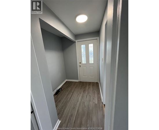 1296 ELM AVENUE 3 Beds House for Rent - Photo gallery 4