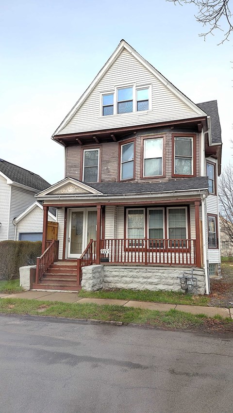 26 Madison Street 3 Beds Apartment for Rent