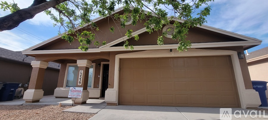 12339 Sombra Grande Drive 4 Beds Single Family Home for Rent - Photo gallery 2