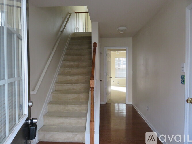 2217 Landing Walk Dr 4 Beds Townhouse for Rent - Photo gallery 3