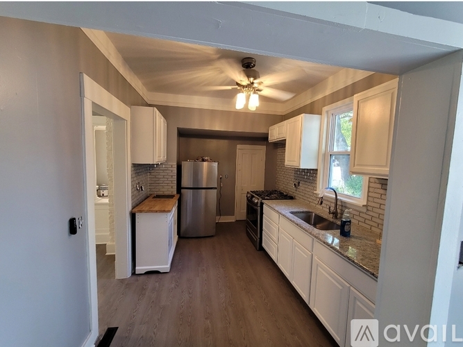 400 North 4th Street 2 Beds Single Family Home for Rent - Photo gallery 3