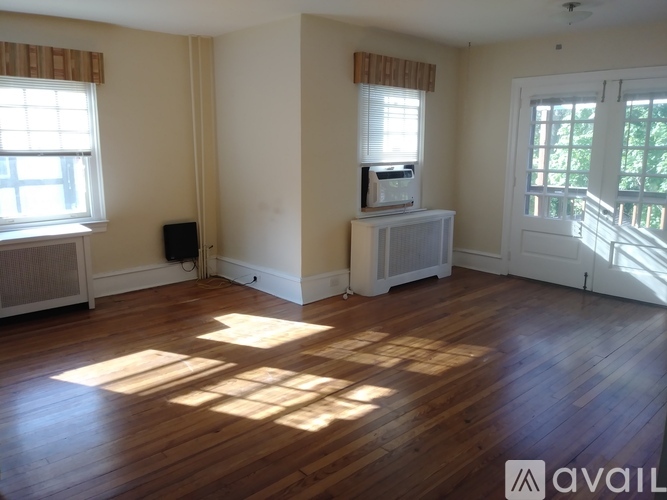 331 Harrison Avenue 2 Beds Apartment for Rent - Photo gallery 2