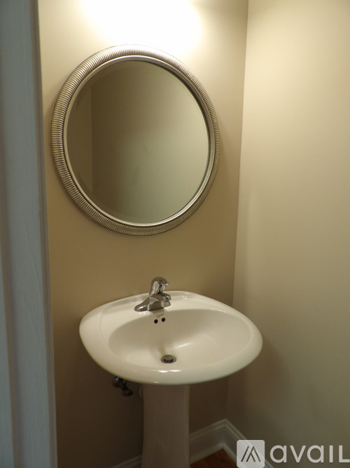836 East Anderson Street 2 Beds Apartment for Rent - Photo gallery 5