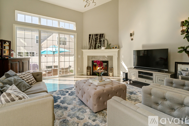 8045 Butterworth Green Dr 3 Beds Single Family Home for Rent - Photo gallery 5