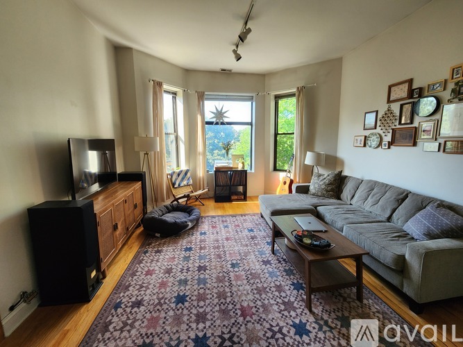 2015 W Ohio St 2 Beds Apartment for Rent - Photo gallery 2