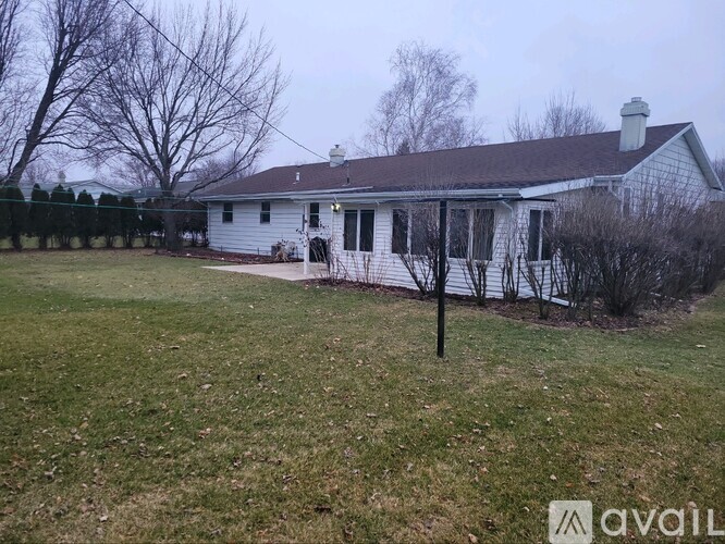 1713 Clover Ln 3 Beds Single Family Home for Rent - Photo gallery 1