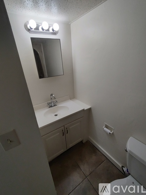 34 Railroad Street 1 Apartment for Rent - Photo gallery 2