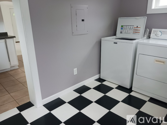 2858 Delaware Ave 2 Beds Single Family Home for Rent - Photo gallery 3