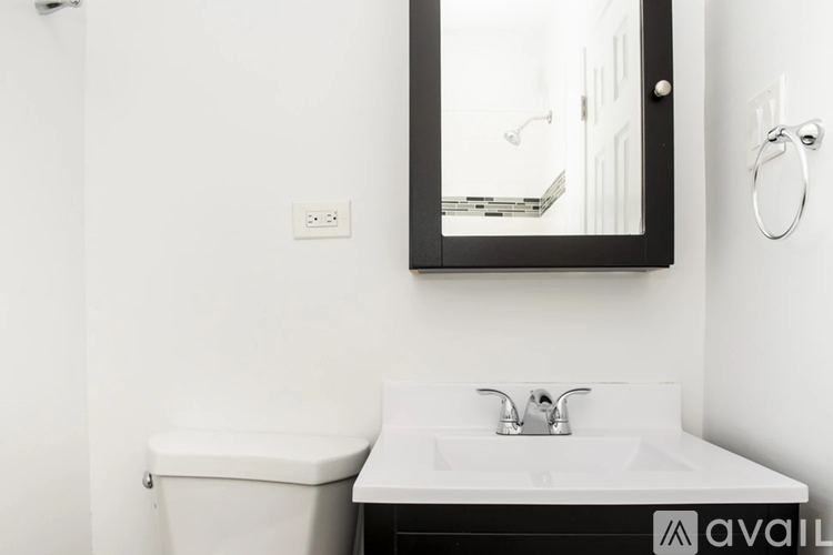 2535 N Seminary Ave Studio Apartment for Rent - Photo gallery 4